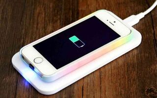 Apple vezeték nélküli töltő