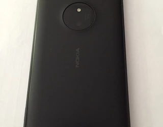 Nokia 830 független 